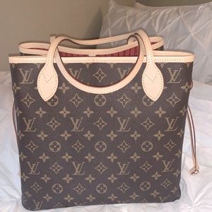 Louis Vuitton Neverfull mm cherry